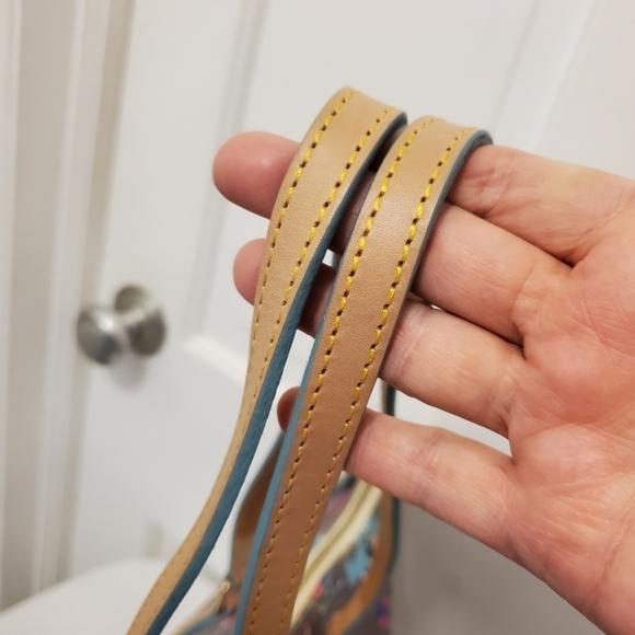 EUC Disney Dooney & Bourke Disneyland Marathon Weekend 2015 Tote, Authentic - Picture 15 of 16